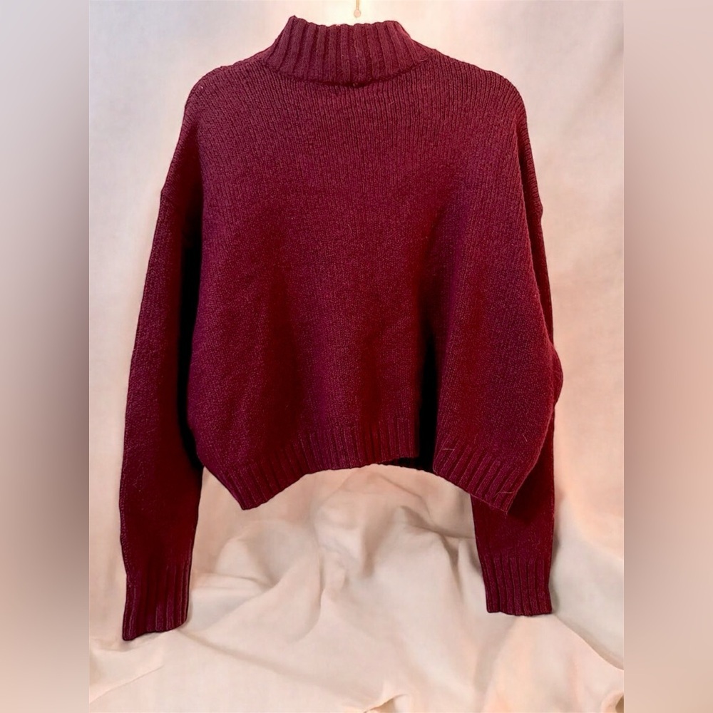 Women’s XL Maroon American Eagle cropped turtle neck sweater - Picture 4 of 6